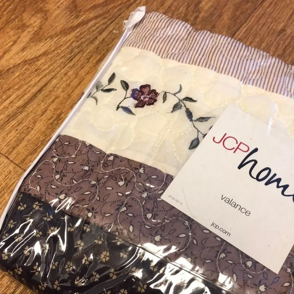JCP Home Purple and Cream Floral Stripes Cedric Valance Size 52 Inch by 15 Inch